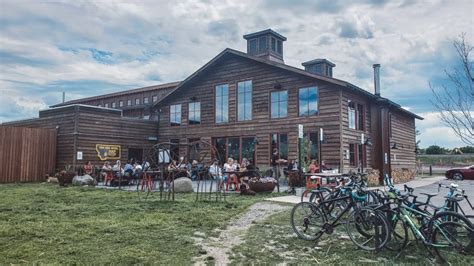 breweries in bozeman with food.